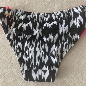 New Victoria’s Secret bikini S